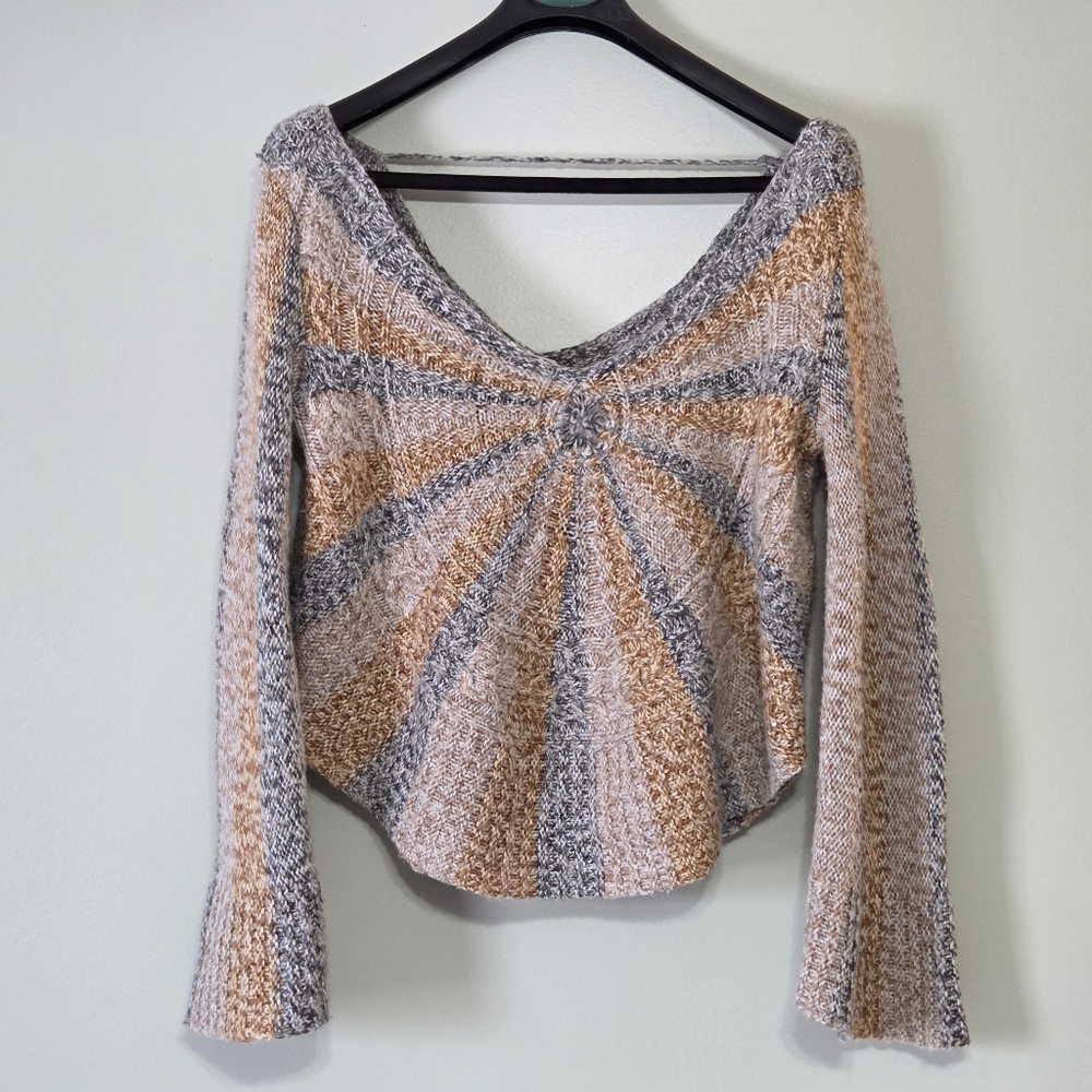 Free People☀️Sunburst Bell Sleeve Knit Sweater Sz XS (Fits Like S)Boho Festival